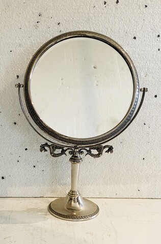 miroir de présentation en bronze argenté miroir biseauté . XX siècle .