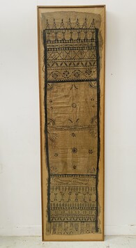 panneau décoratif à motif floral origine Polynésie . XX siècle.